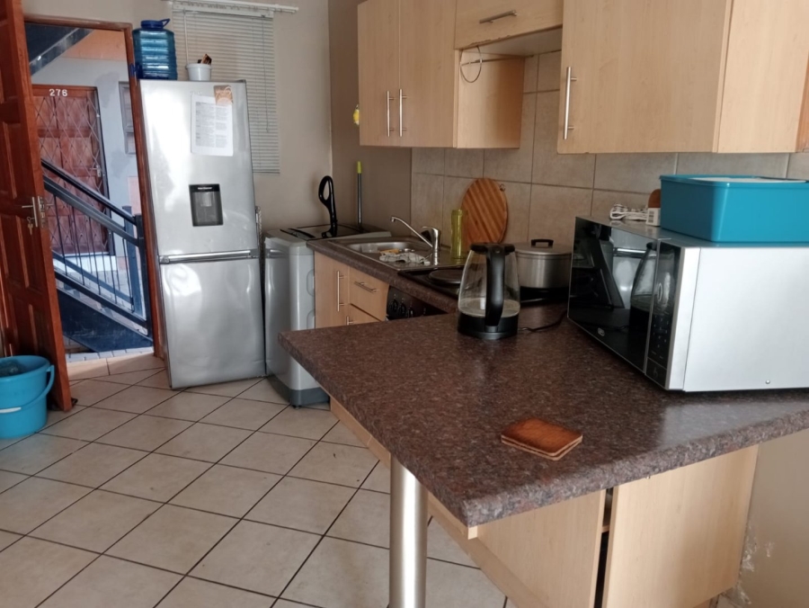 1 Bedroom Property for Sale in Vredenhof Sh Free State